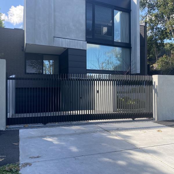 Hawthorn East 2